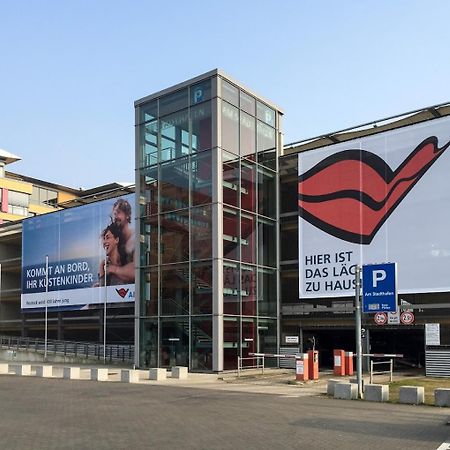 Ueber Den Daechern Der Altstadt Rostock Exteriör bild