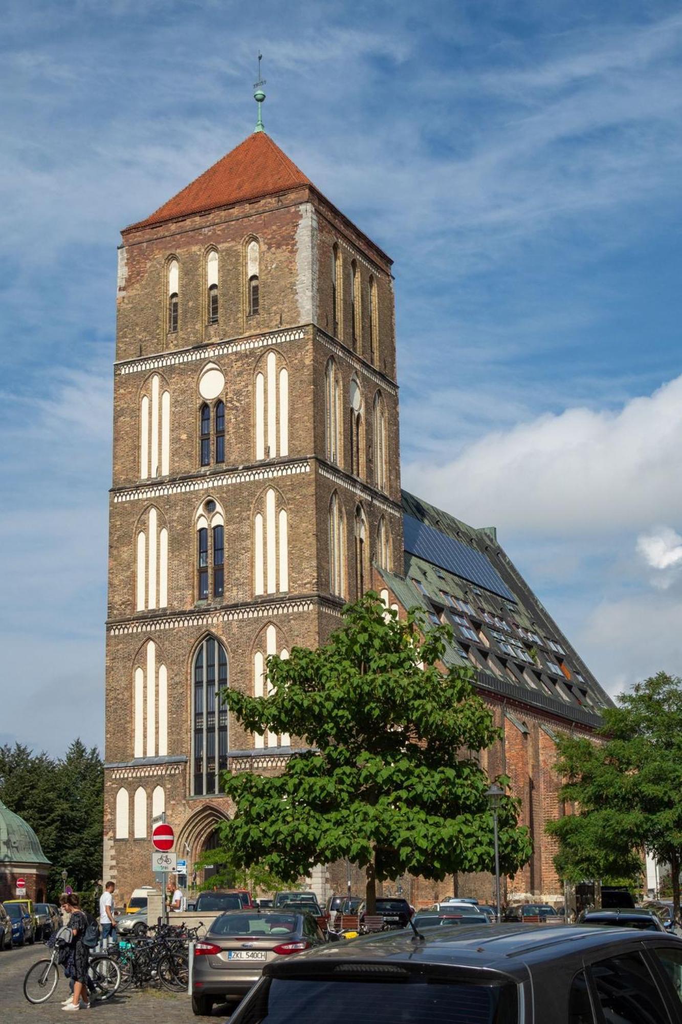 Ueber Den Daechern Der Altstadt Rostock Exteriör bild