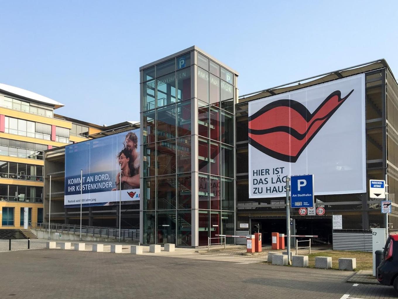 Ueber Den Daechern Der Altstadt Rostock Exteriör bild